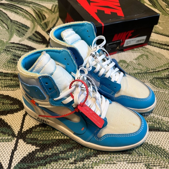 Nike Air Jordan 1 High Off-White University Blue UNC Men’s Size 11.5 - Picture 3 of 10